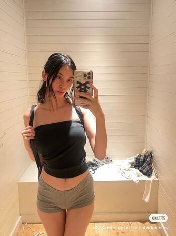 Full leaked Babydaniellev private photo