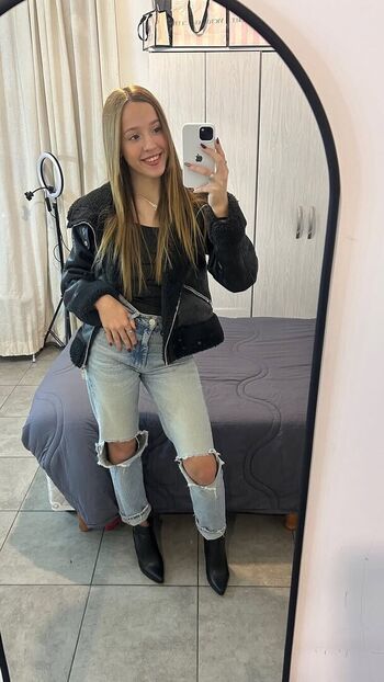 Full leaked Babyfacebunnyy private photo