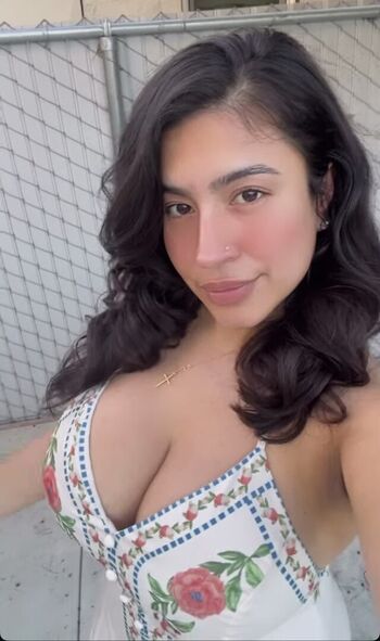 Full leaked Babyraena private photo