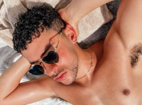 Full leaked Badbunny private photo