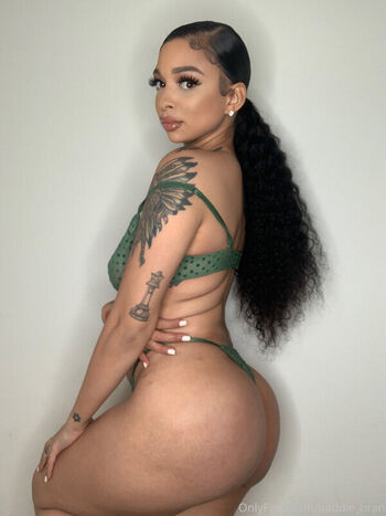 Full leaked Baddie bran page private photo