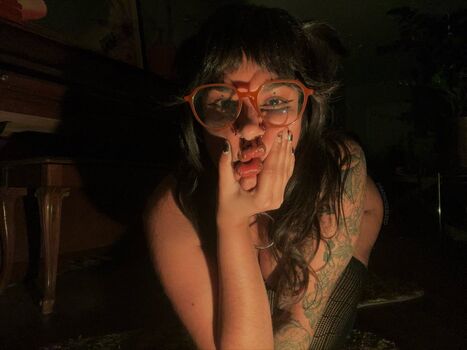Full leaked Badnosebleed private photo