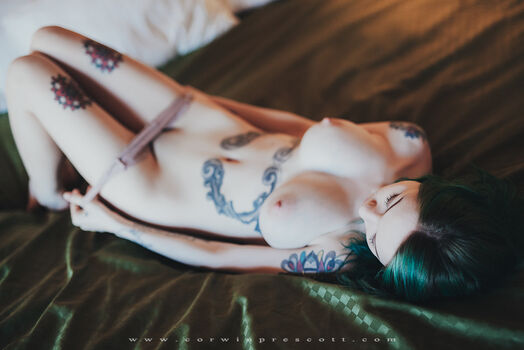 Full leaked Baesuicide private photo