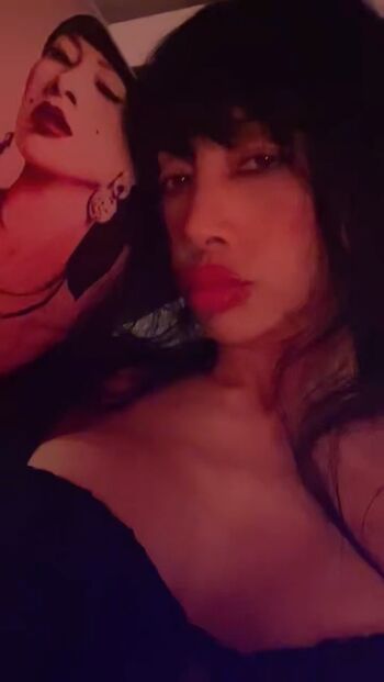 Full leaked Bai ling  page private photo