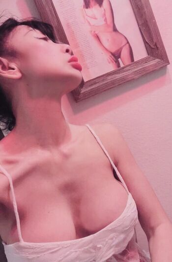 Full leaked Bai ling  page private photo