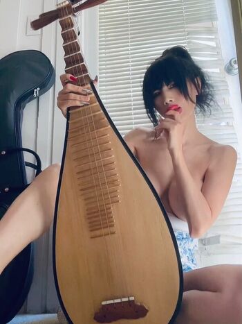 Full leaked Bai ling  page private photo