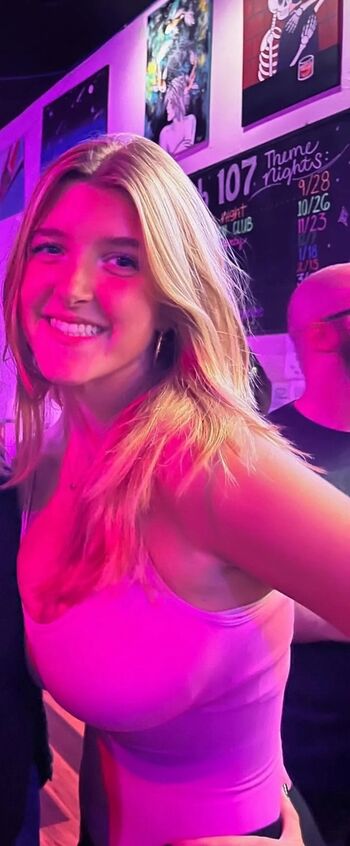Full leaked Bailey croft private photo