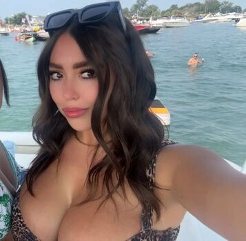 Full leaked Bailey mcavoy page private photo