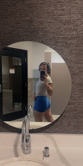 Full leaked Baileygoat page private photo