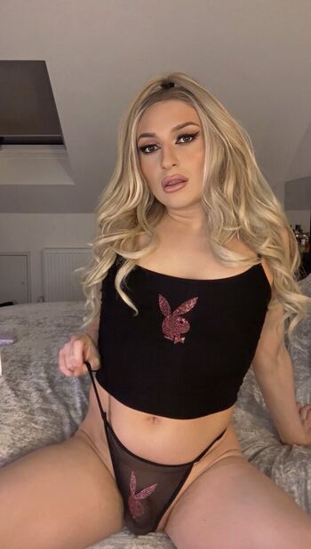 Full leaked Bambi bentley private photo