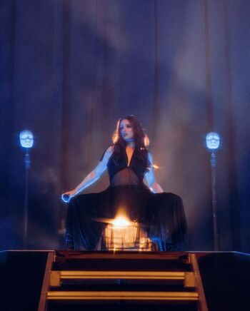 Full leaked Banks private photo
