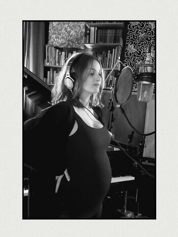 Full leaked Banks private photo