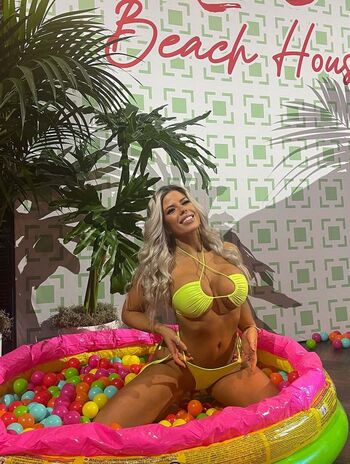 Barbi Hayden