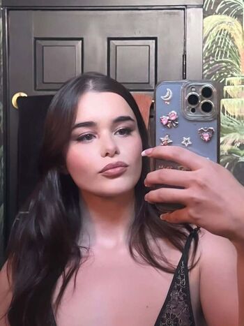 Full leaked Barbie ferreira private photo