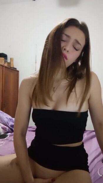 Full leaked Barbieecontii private photo