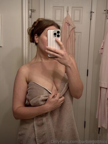 Full leaked Barbiegotthicc private photo