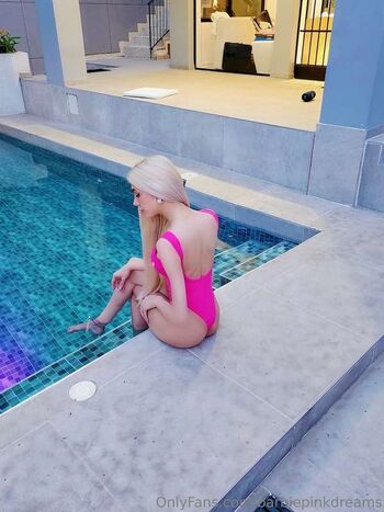 Full leaked Barbiepinkdreams private photo