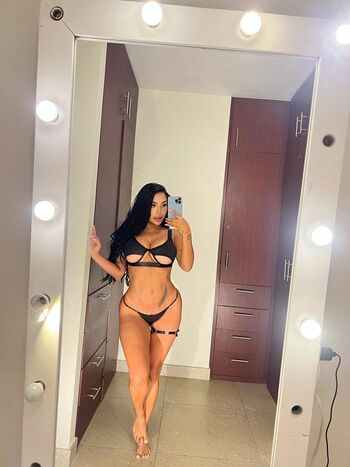 Full leaked Barbiielopez private photo