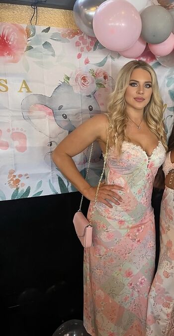 Full leaked Basedbritt page private photo