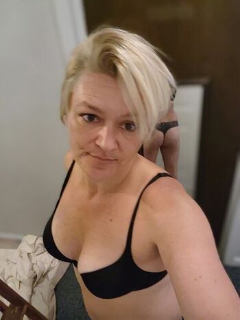 Full leaked Basedmama page private photo