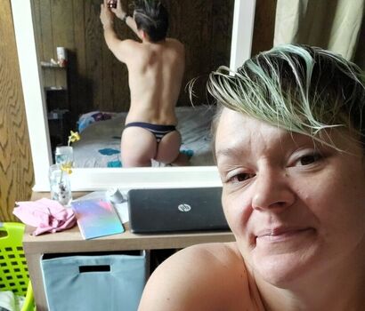 Full leaked Basedmama page private photo