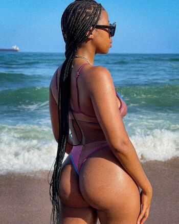 Full leaked Basetsana scakes private photo