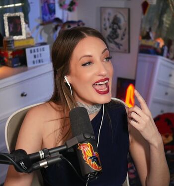 Full leaked Basicwitgirl page private photo