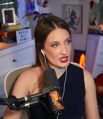 Full leaked Basicwitgirl page private photo