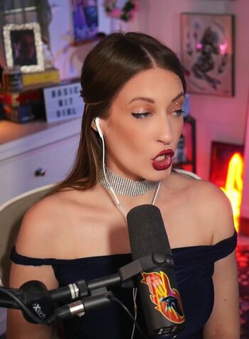 Full leaked Basicwitgirl private photo