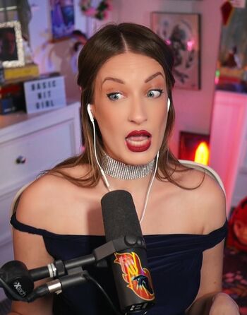 Full leaked Basicwitgirl private photo