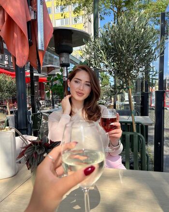 Batoul Hasroumi