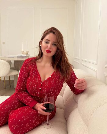 Full leaked Batoul hasroumi private photo