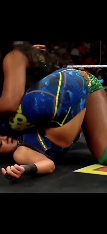 Full leaked Bayley page private photo