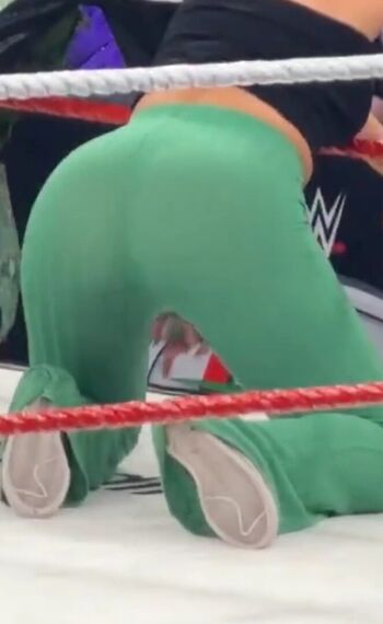 Full leaked Bayley page private photo
