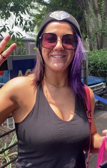 Full leaked Bayley page private photo