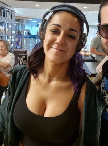Full leaked Bayley private photo