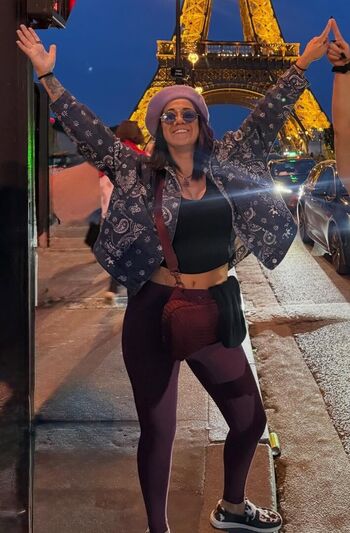 Full leaked Bayley private photo