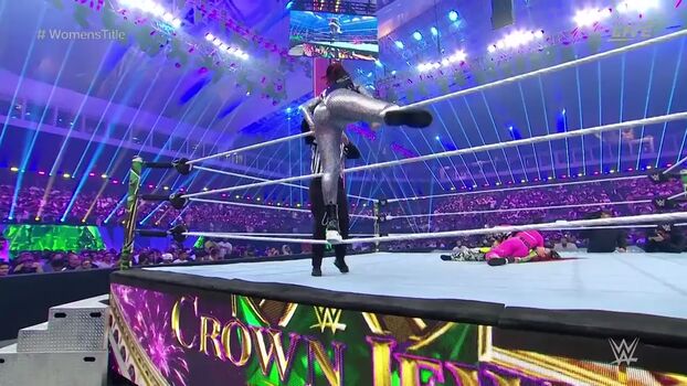 Full leaked Bayley private photo