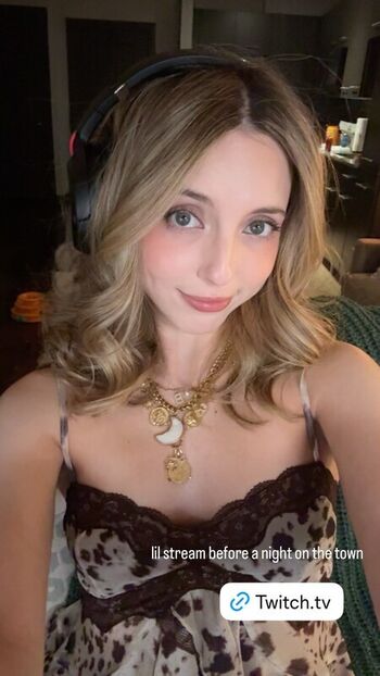 Full leaked Baywitched private photo