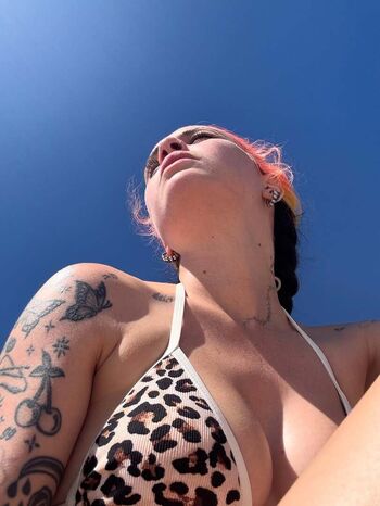Full leaked Bea miller private photo