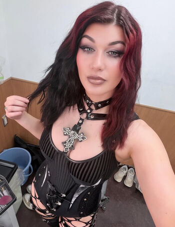 Full leaked Bea priestley private photo