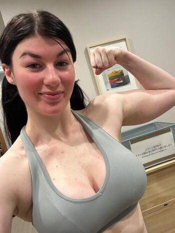Full leaked Bea priestley private photo