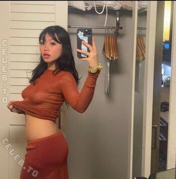 Full leaked Beabadoobee page private photo