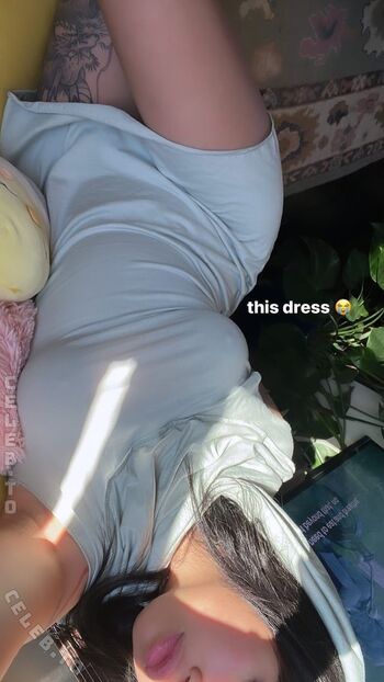 Full leaked Beabadoobee page private photo