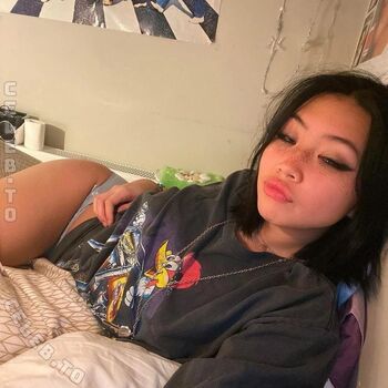 Full leaked Beabadoobee private photo