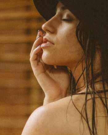 Full leaked Beatriz oliveira private photo
