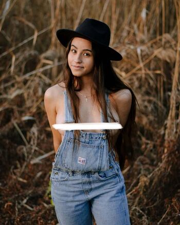 Full leaked Beatriz oliveira private photo