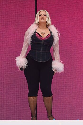 Full leaked Bebe rexha private photo