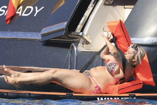 Full leaked Bebe rexha page private photo
