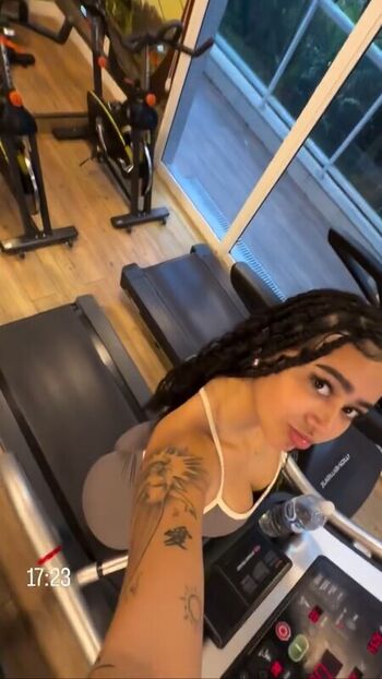 Full leaked Beca barreto private photo